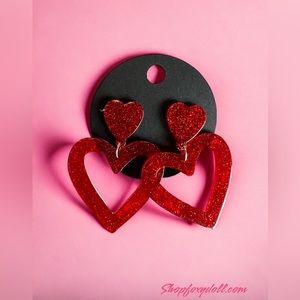 Heart ❤️ earrings Valentine earrings !! ♥️♥️♥️